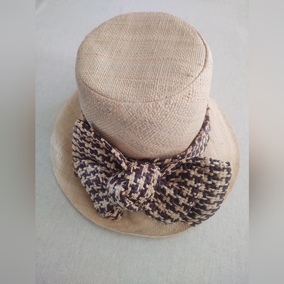 Bow•Accent Bucket-Style HaT~ Made In Madagascar~`•